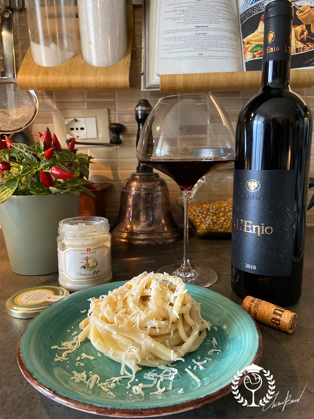 pasta cacio e pepe sebino igt vino rosso